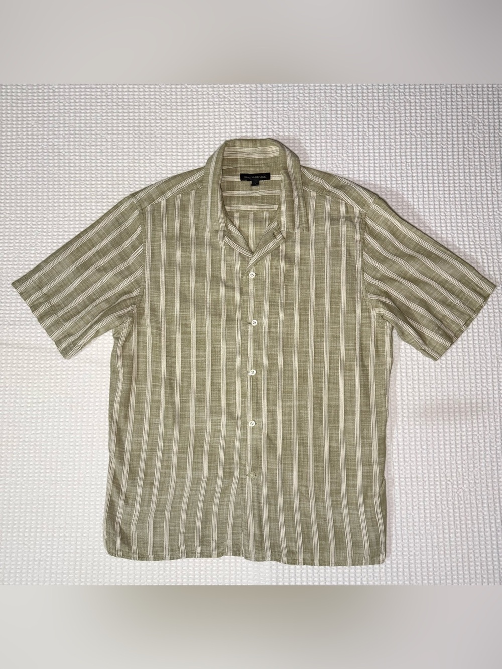 Banana Republic Men’s Linen Blend Camp Shirt Olive Green White Stripe Size S